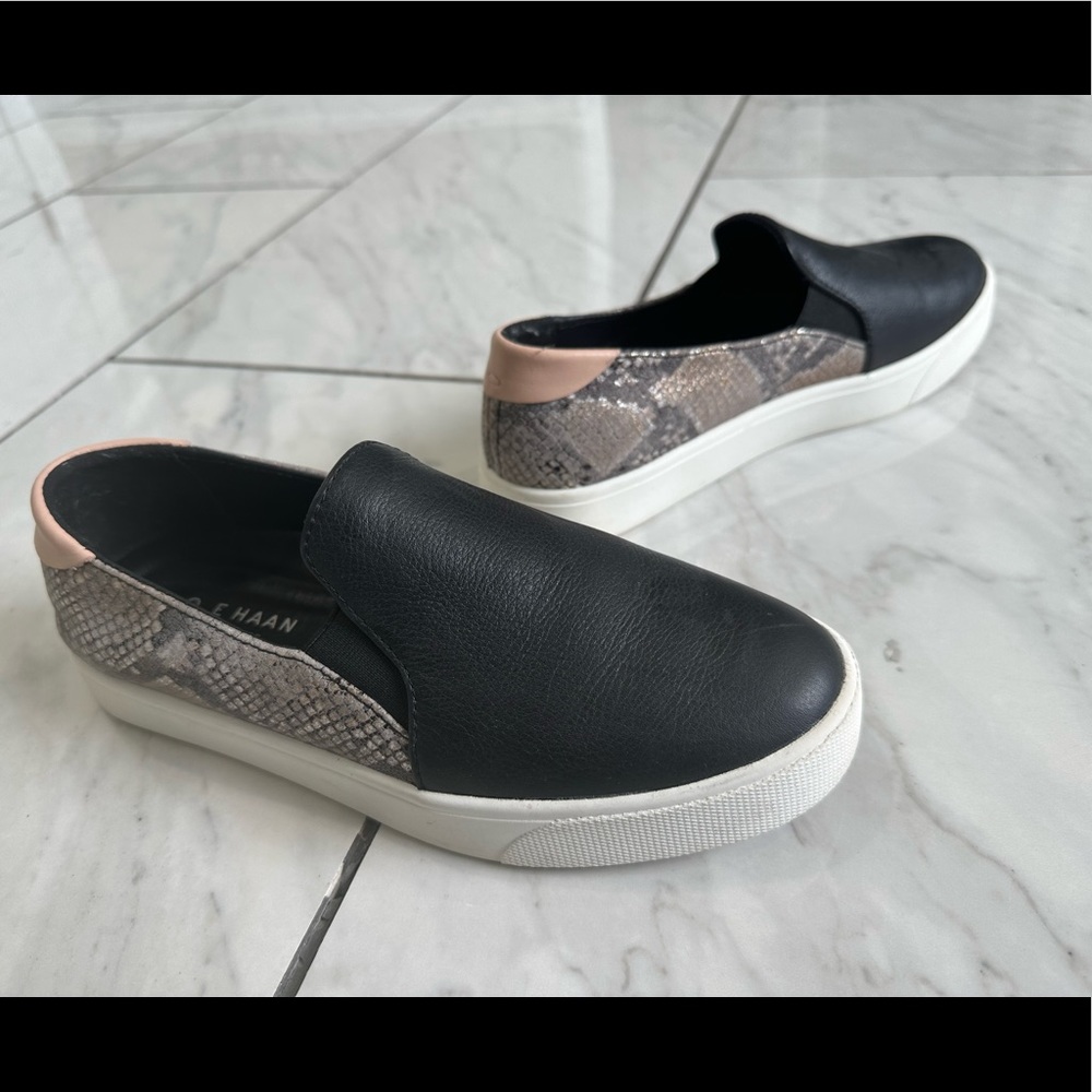 Come haan shoes size 7. Slip on pink and black snake skin